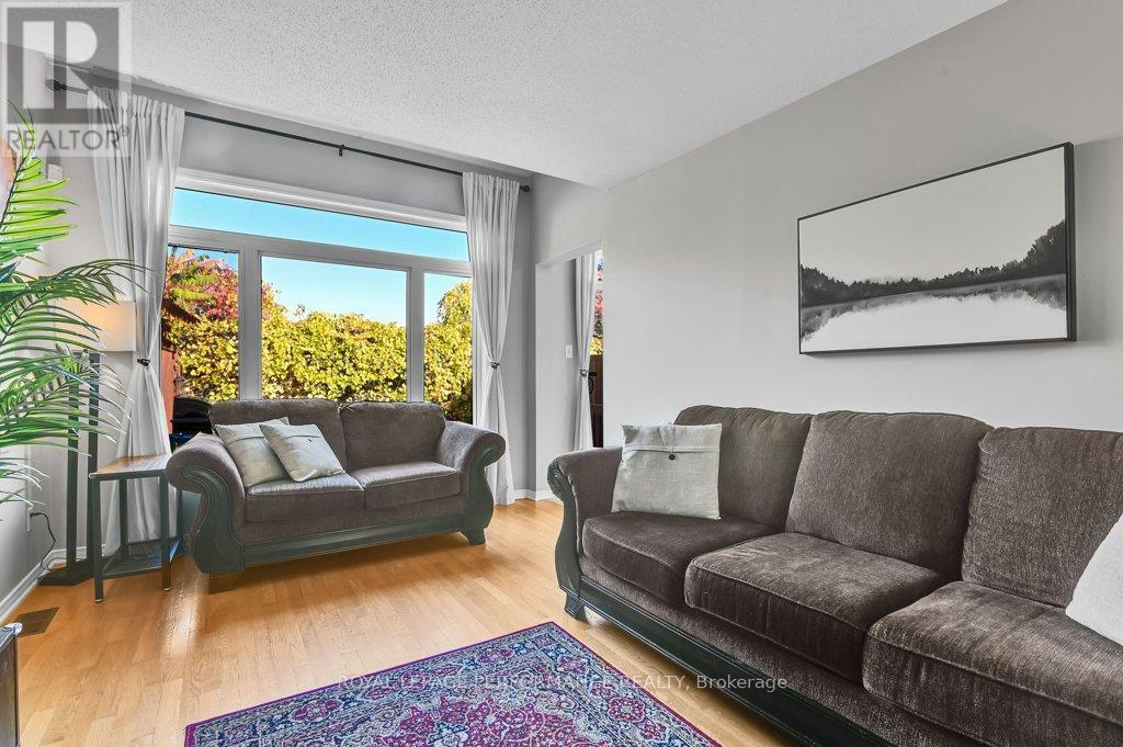 32 Cargrove Private, Ottawa, Ontario  K1K 4Y6 - Photo 14 - X12439243