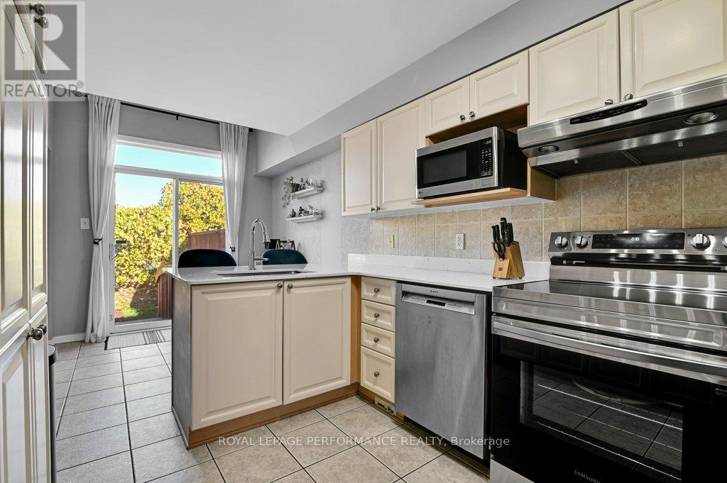 32 Cargrove Private, Ottawa, Ontario  K1K 4Y6 - Photo 21 - X12439243