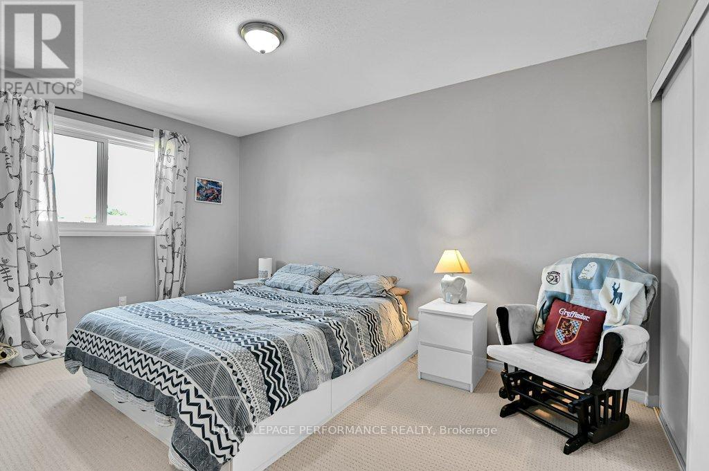 32 Cargrove Private, Ottawa, Ontario  K1K 4Y6 - Photo 33 - X12439243