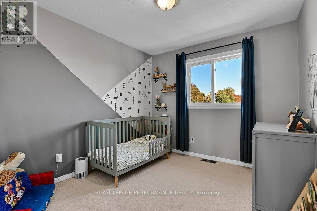 32 Cargrove Private, Ottawa, Ontario  K1K 4Y6 - Photo 35 - X12439243