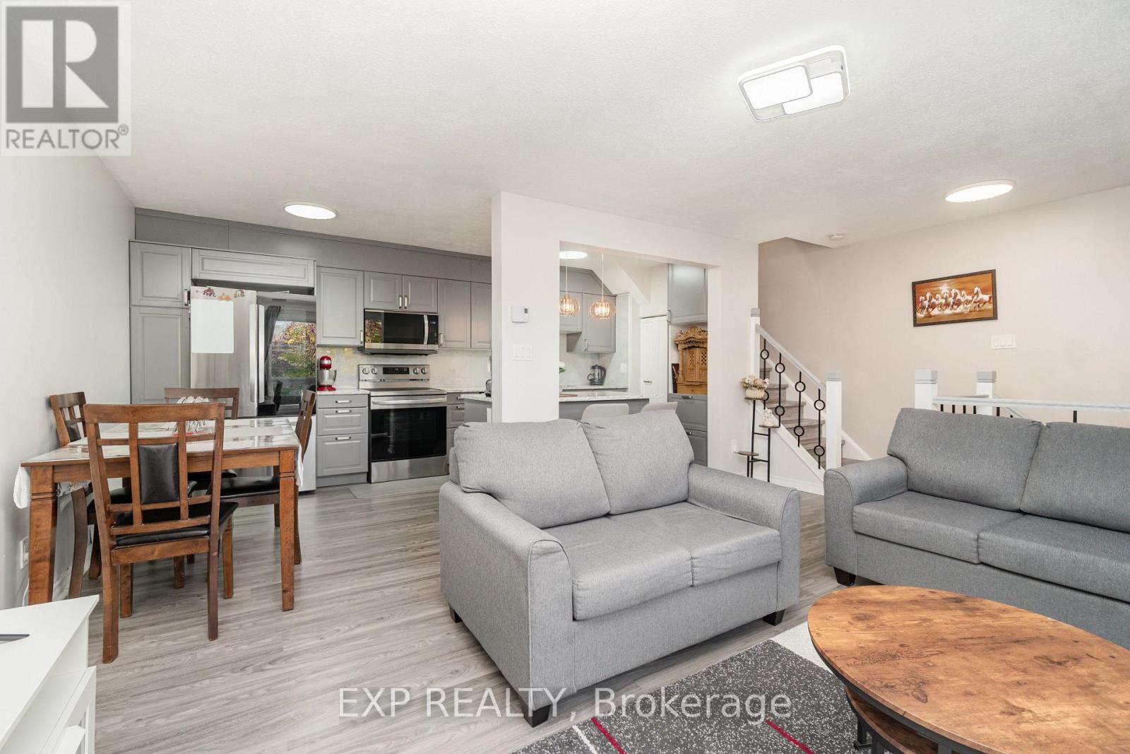 18 - 2640 Draper Avenue, Ottawa, Ontario  K2H 7A1 - Photo 4 - X12439260