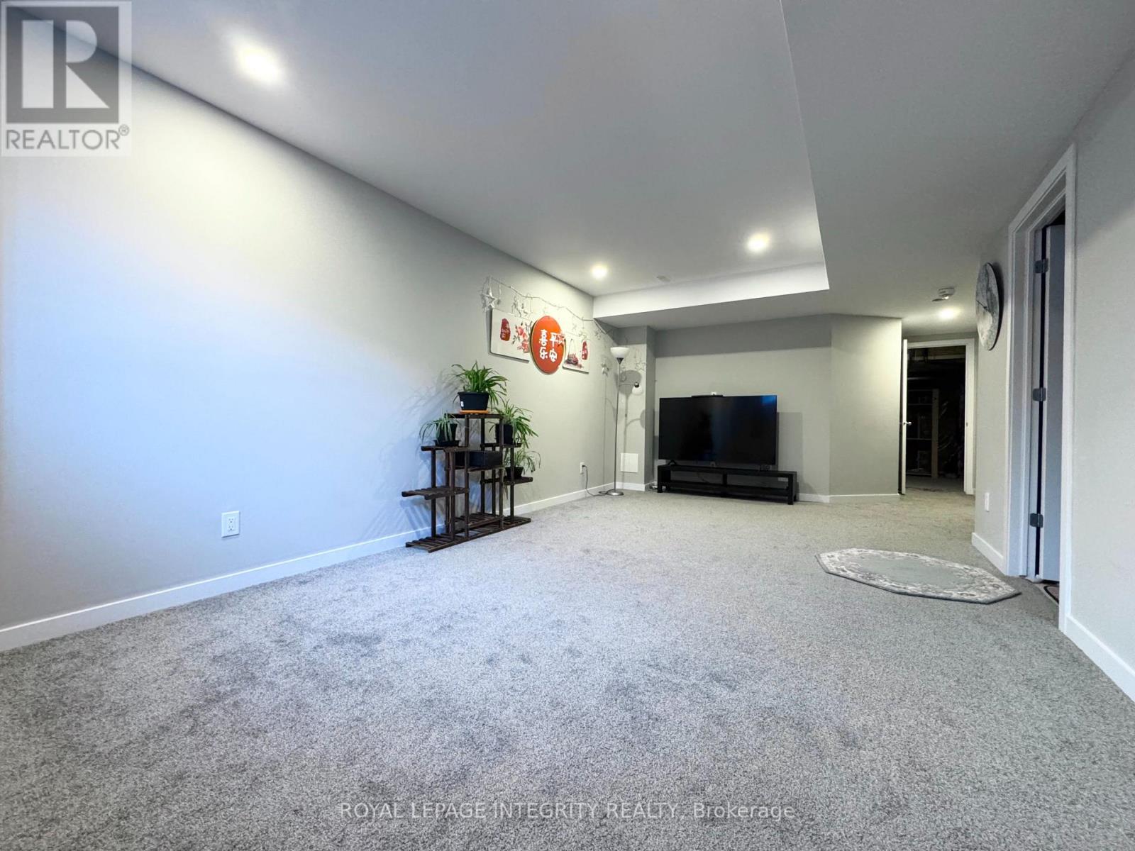 111 Sweetwater Lane, Ottawa, Ontario  K2T 0L1 - Photo 30 - X12439278