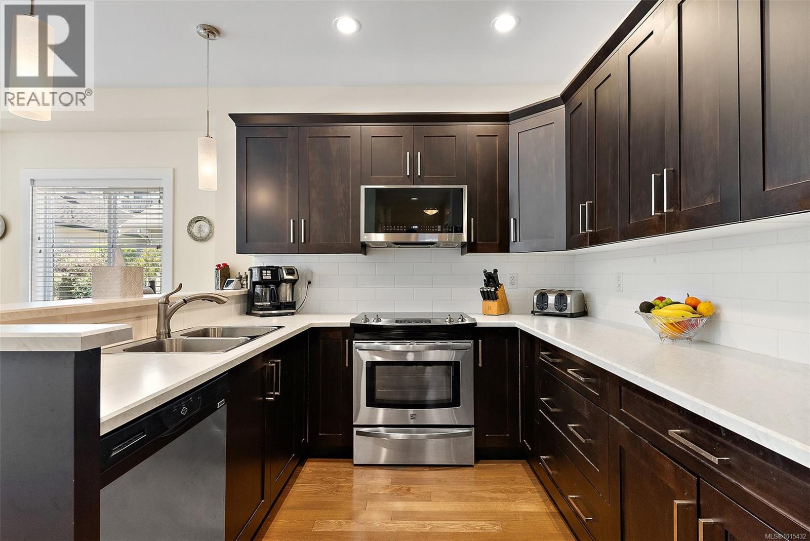 4 2449 Malaview Ave, Sidney, British Columbia  V8L 2G4 - Photo 8 - 1015432