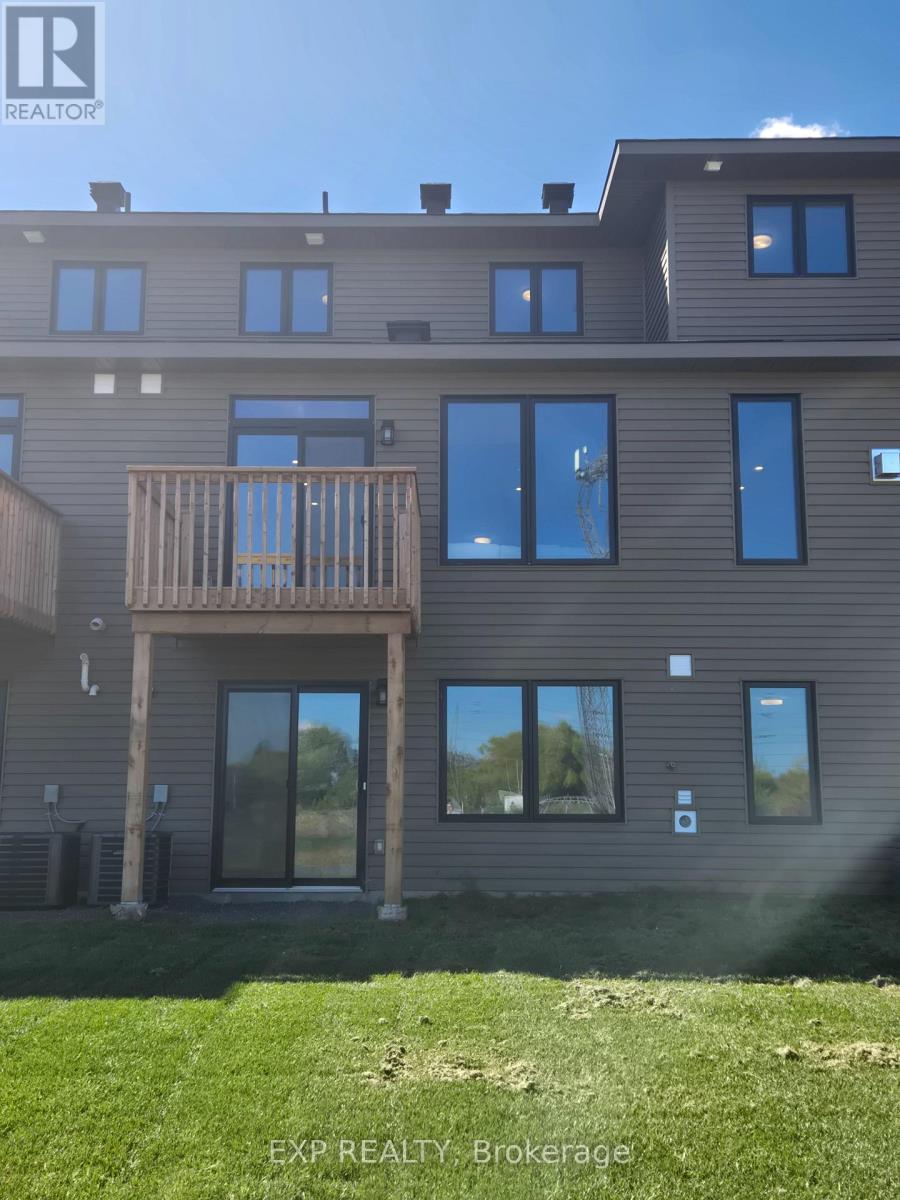 175 Craig Duncan Terrace, Ottawa, Ontario  K2S 3C4 - Photo 15 - X12418237