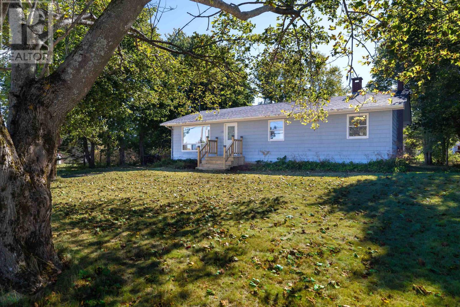 18 Melody Lane, Charlottetown, Prince Edward Island  C1E 0S2 - Photo 1 - 202524820