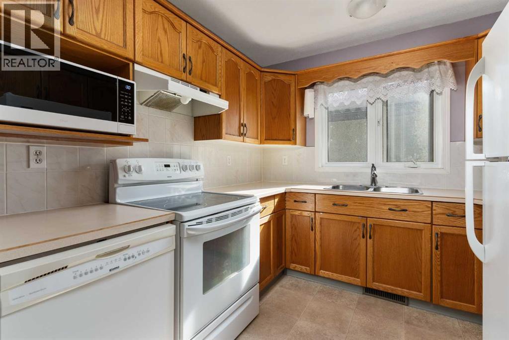 5209a 52 Street, Camrose, Alberta  T4V 1V9 - Photo 7 - A2260333