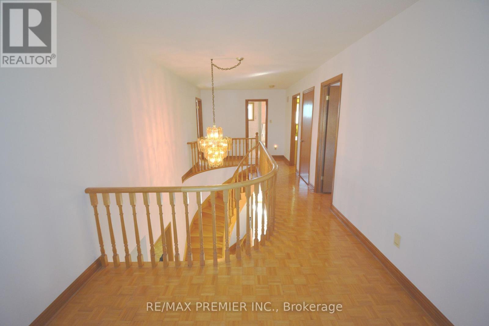 64 Partridge Circle, Vaughan (West Woodbridge), Ontario  L4L 3V9 - Photo 16 - N12436319