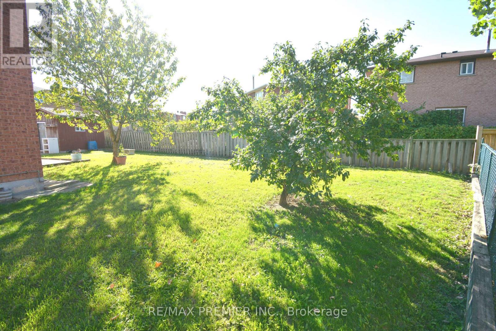 64 Partridge Circle, Vaughan (West Woodbridge), Ontario  L4L 3V9 - Photo 22 - N12436319