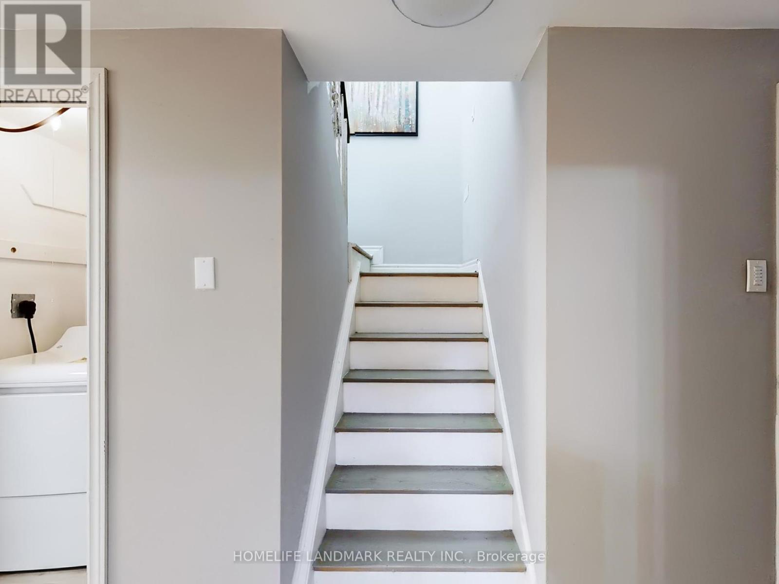 41 Goodview Road, Toronto, Ontario  M2J 2K7 - Photo 28 - C12439246