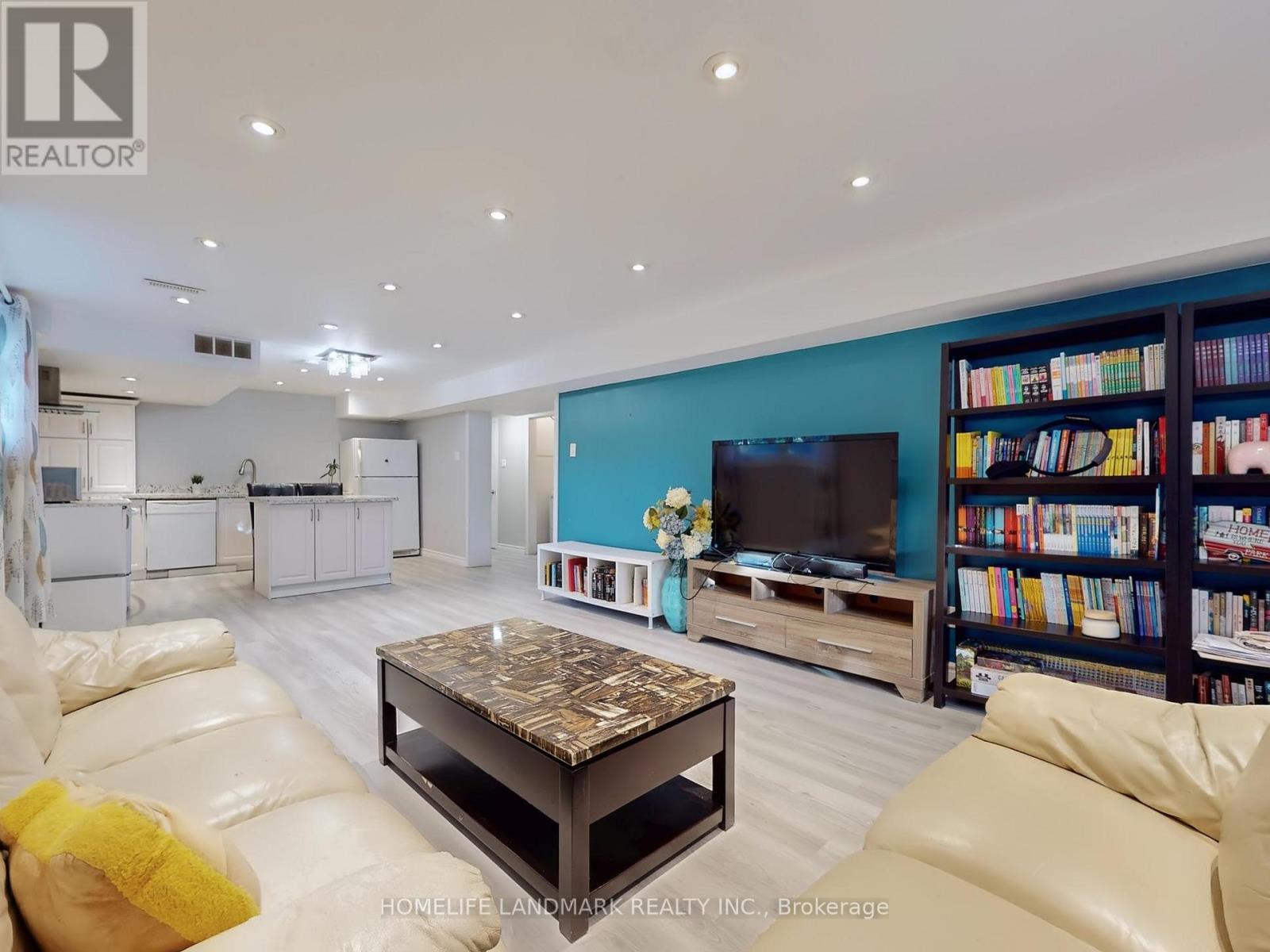 41 Goodview Road, Toronto, Ontario  M2J 2K7 - Photo 33 - C12439246