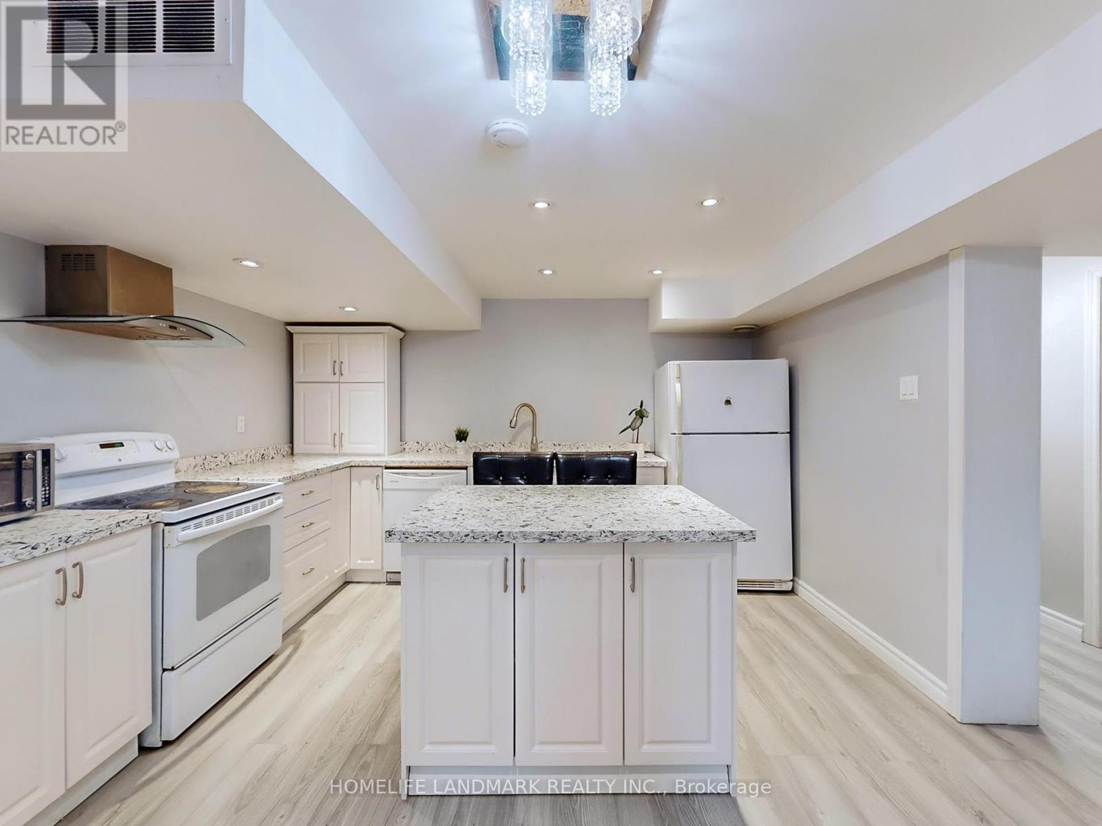 41 Goodview Road, Toronto, Ontario  M2J 2K7 - Photo 34 - C12439246