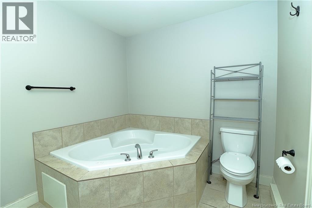 90 Valcour Drive, Fredericton, New Brunswick  E3C 0H6 - Photo 17 - NB127792