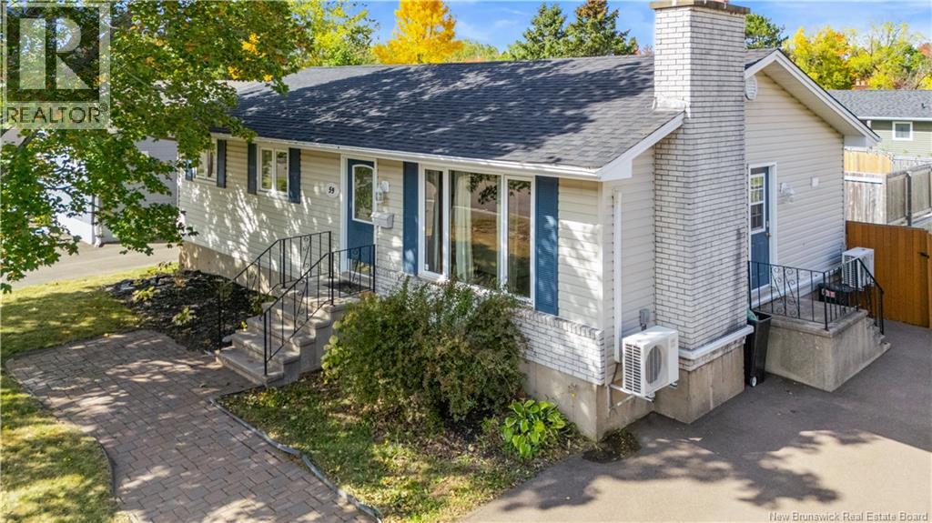 59 Wynwood Drive, Moncton, New Brunswick  E1A 2M2 - Photo 2 - NB127701