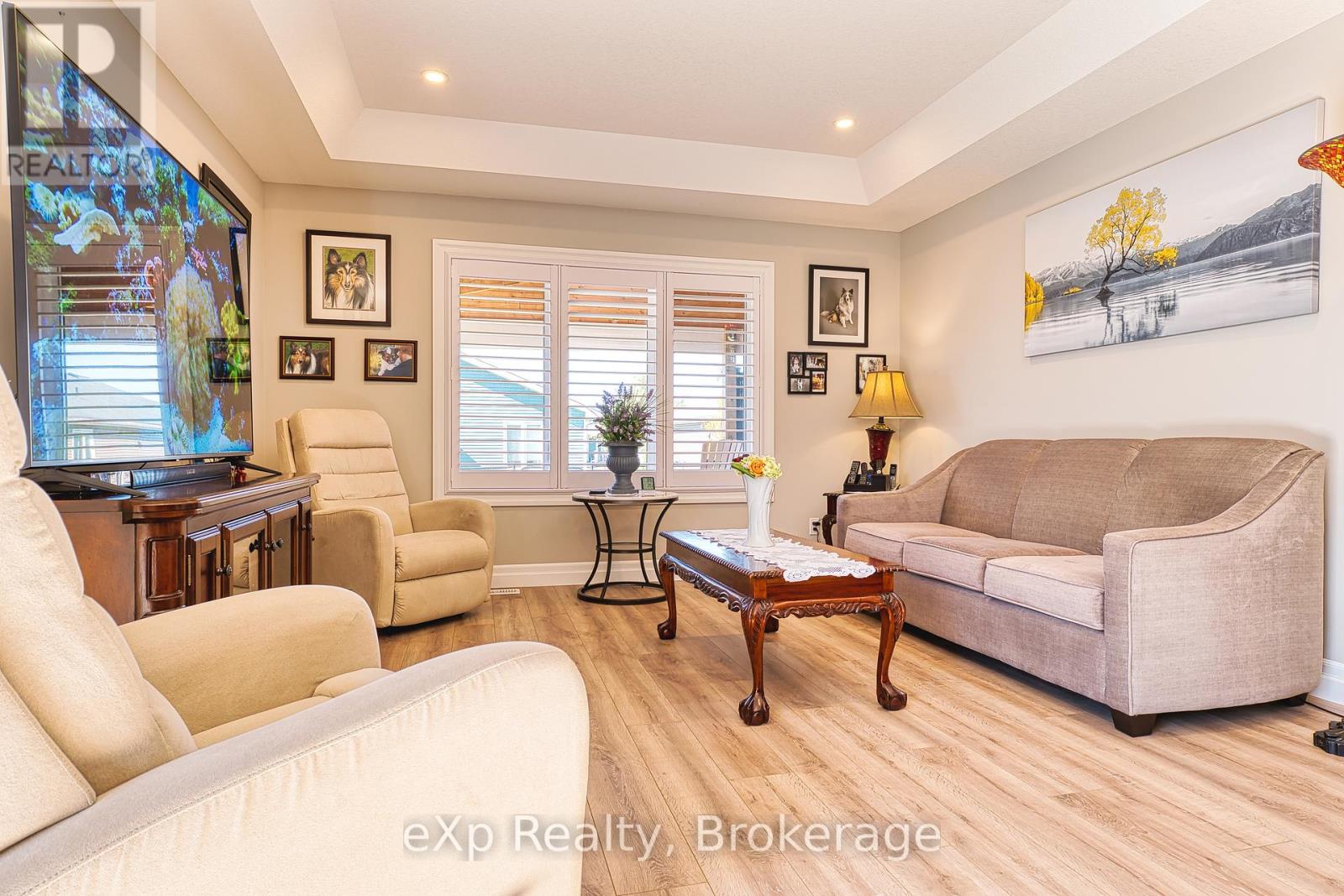 85 Huron Heights Drive, Ashfield-Colborne-Wawanosh, Ontario  N7A 0C1 - Photo 10 - X12437915