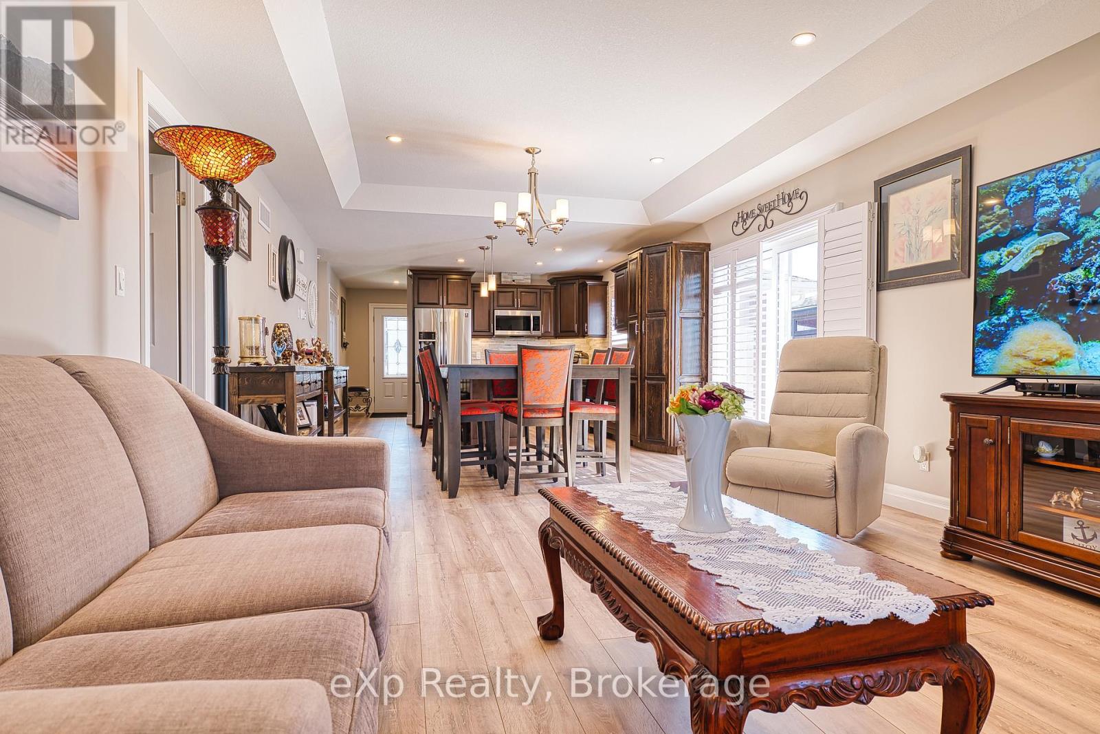 85 Huron Heights Drive, Ashfield-Colborne-Wawanosh, Ontario  N7A 0C1 - Photo 11 - X12437915