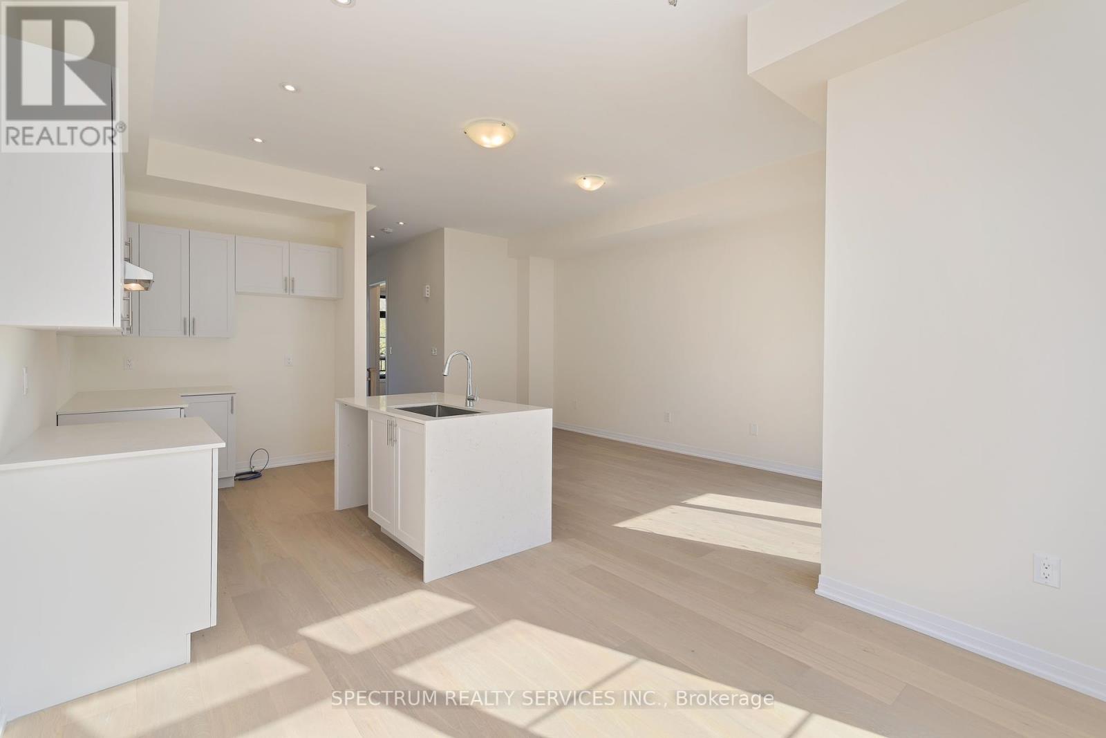 74 De La Roche Drive, Vaughan, Ontario  L4H 5G4 - Photo 13 - N12439245