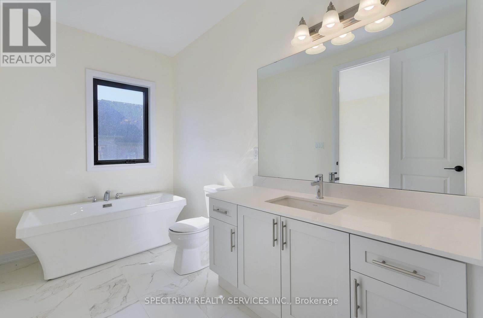 74 De La Roche Drive, Vaughan, Ontario  L4H 5G4 - Photo 27 - N12439245