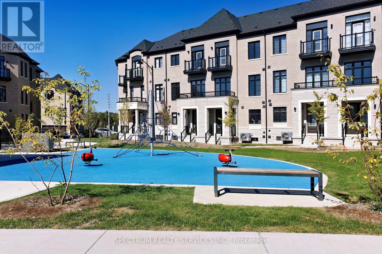 74 De La Roche Drive, Vaughan, Ontario  L4H 5G4 - Photo 42 - N12439245