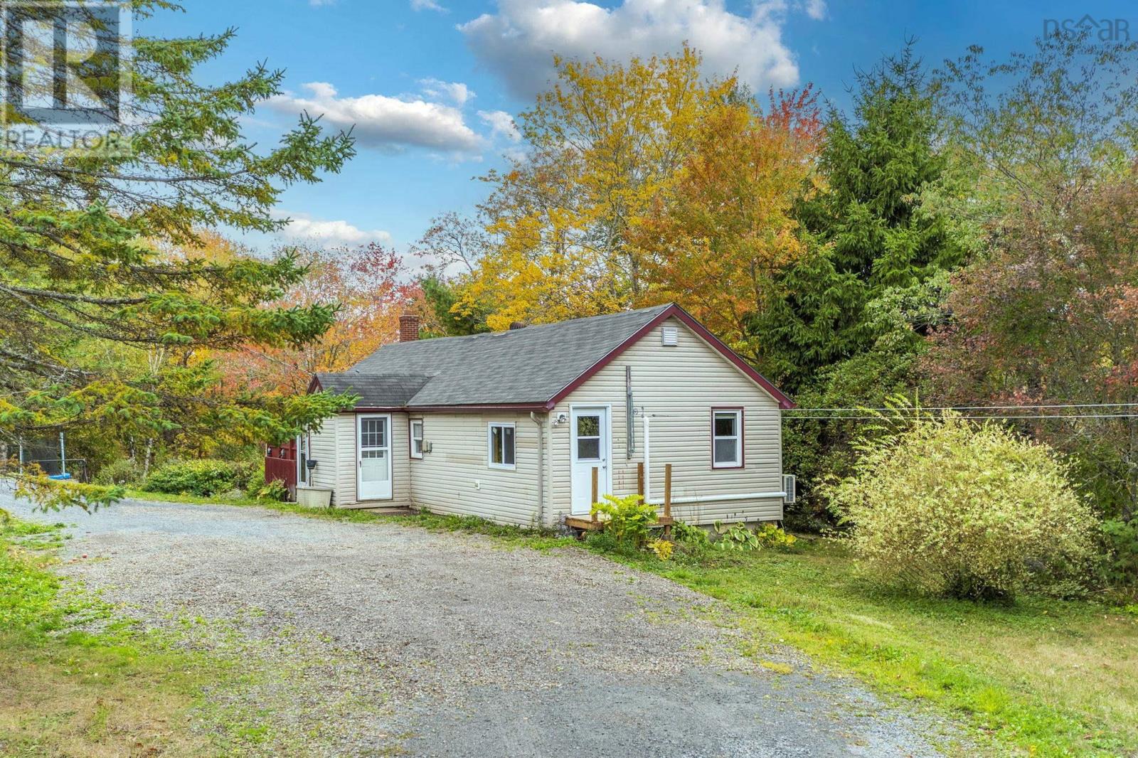 4023 Highway 236, Kennetcook, Nova Scotia  B0N 1T0 - Photo 3 - 202524823