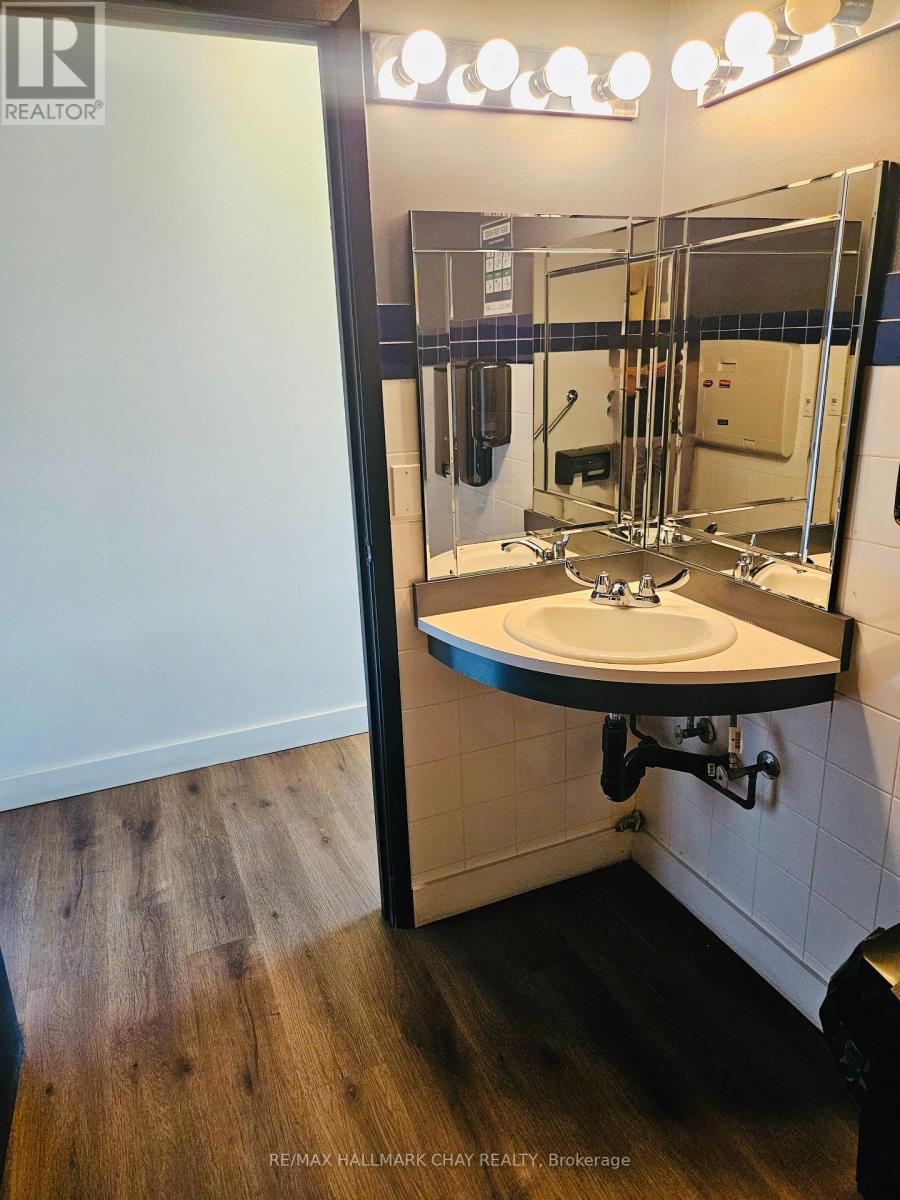 22 - 149 Welham Road, Barrie, Ontario  L4N 8Y3 - Photo 10 - S12439251