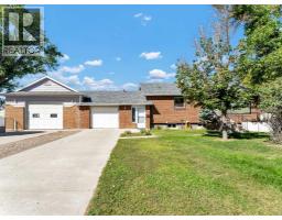 338 2 Street Sw, Redcliff, Ca