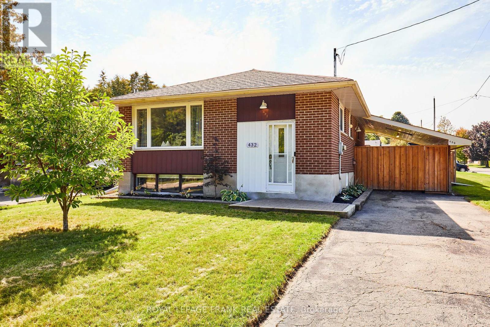 432 Park Road N, Oshawa, Ontario  L1J 4M5 - Photo 1 - E12439318