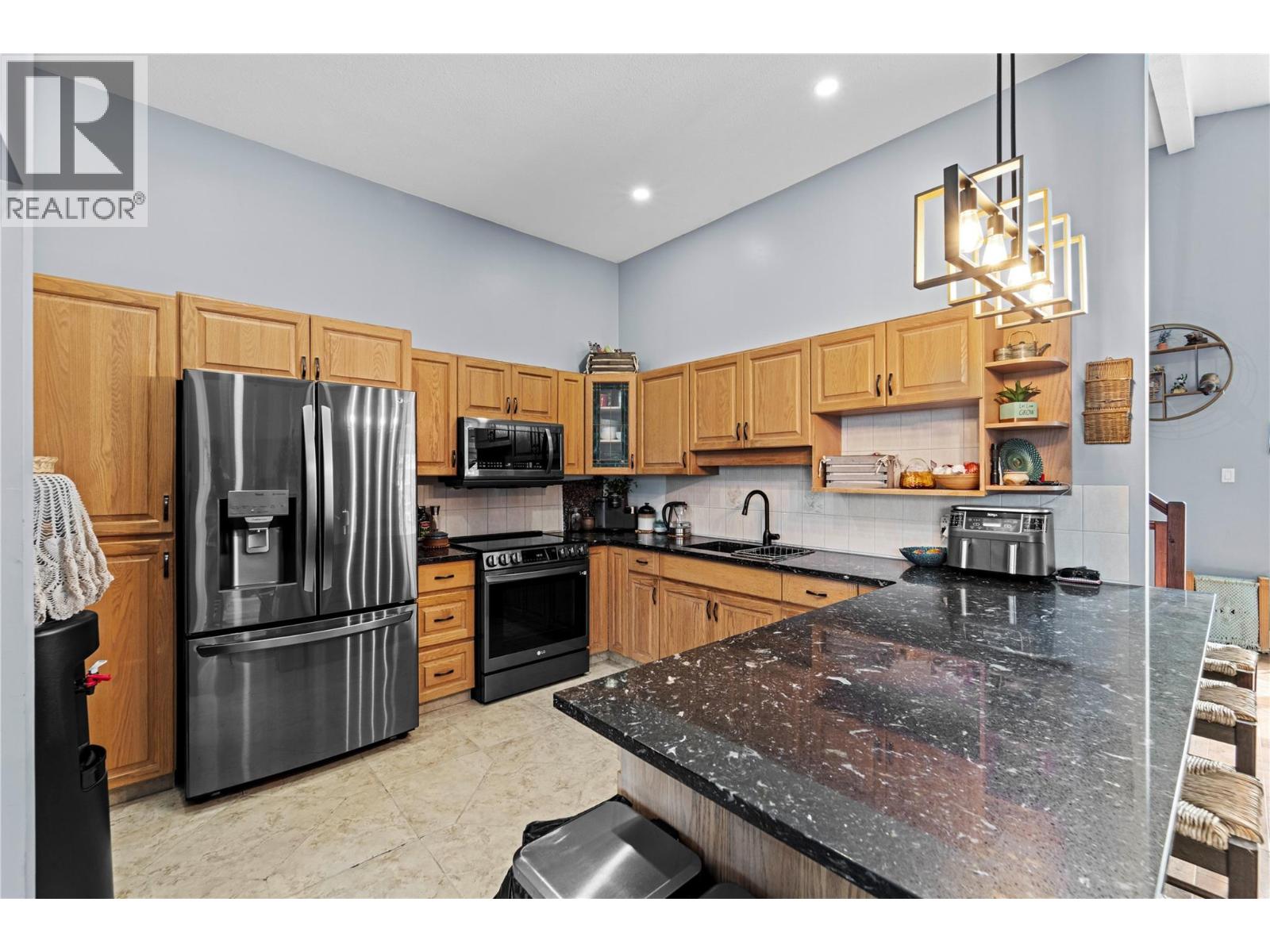 1732 Granite Avenue, Merritt, British Columbia  V1K 1B8 - Photo 11 - 10364737