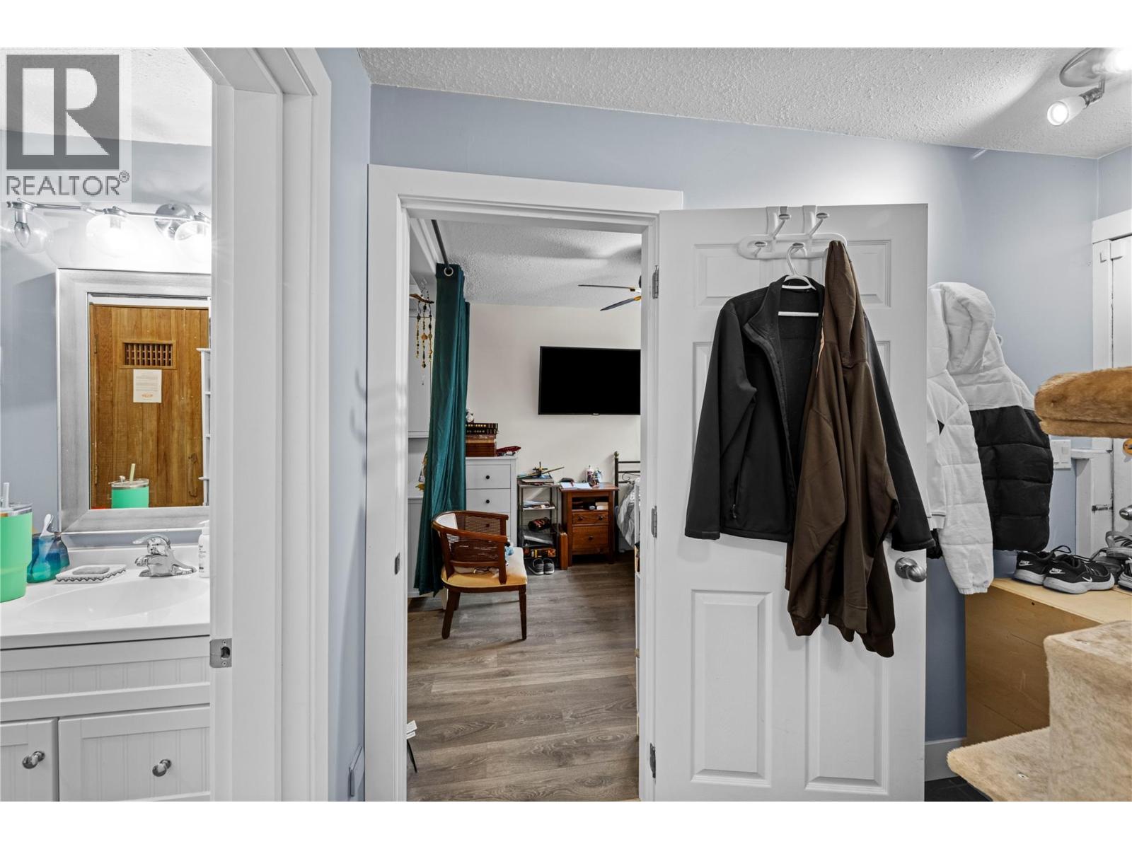 1732 Granite Avenue, Merritt, British Columbia  V1K 1B8 - Photo 29 - 10364737