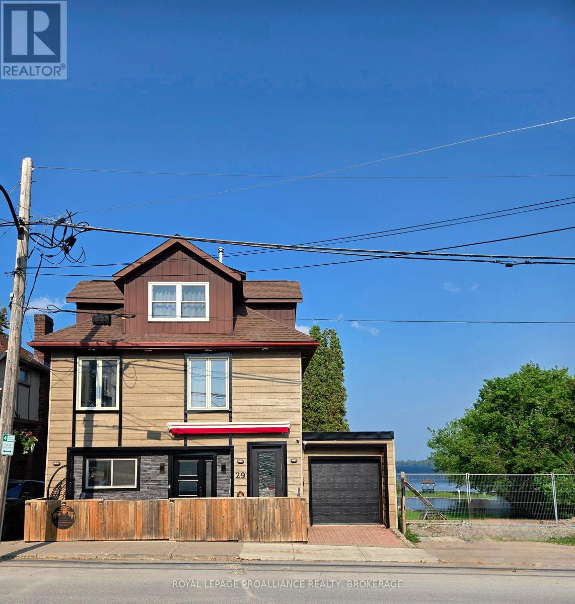 29 MAIN STREET, Westport, Ontario