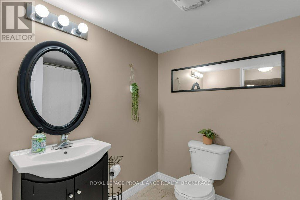 50 Princeton Place, Loyalist, Ontario  K7N 1E6 - Photo 36 - X12439290