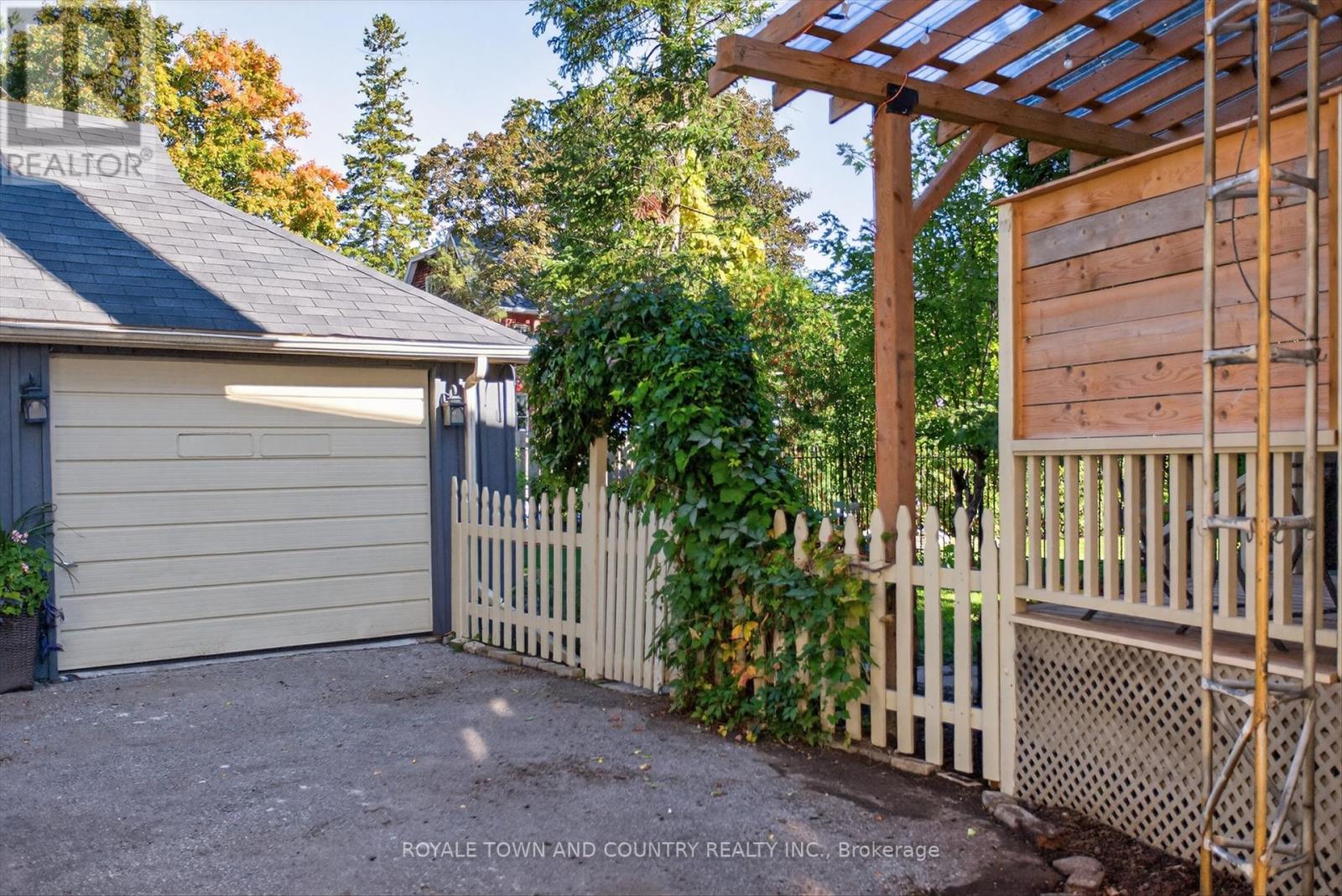 76 Wellington Street, Kawartha Lakes, Ontario  K9V 3N9 - Photo 39 - X12439326