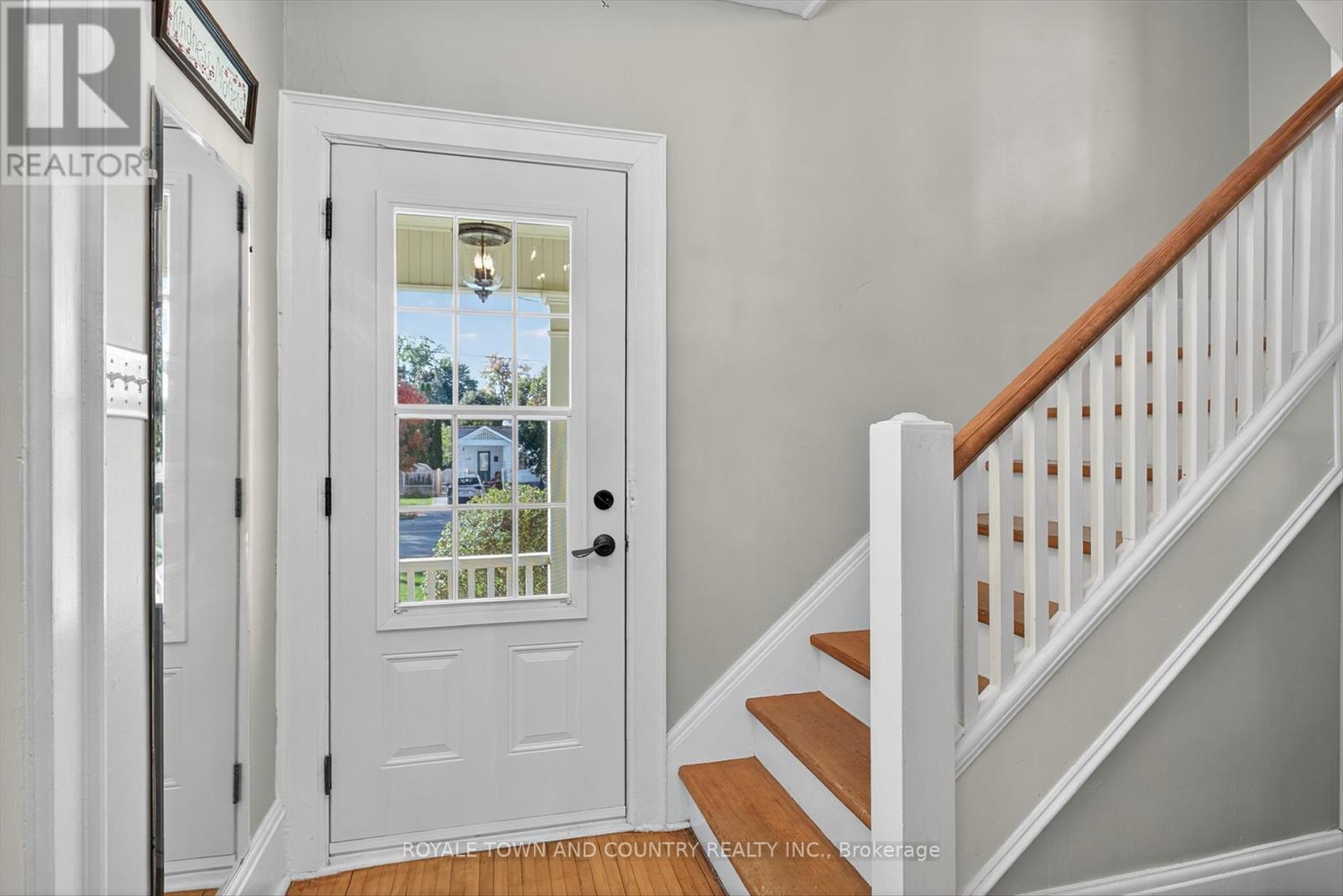 76 Wellington Street, Kawartha Lakes, Ontario  K9V 3N9 - Photo 5 - X12439326