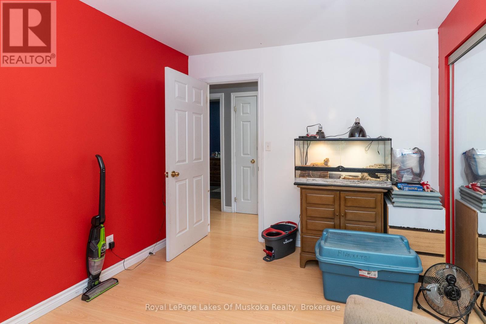 111 Alice Street, Bracebridge, Ontario  P1L 1J5 - Photo 13 - X12439300