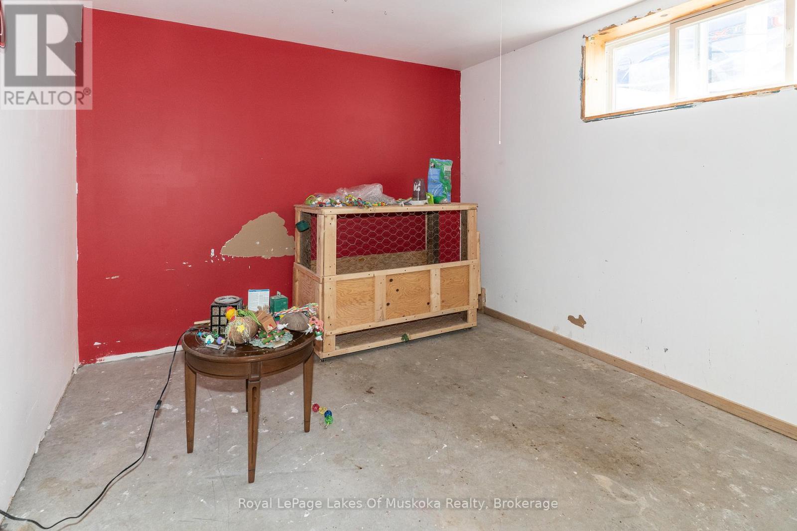111 Alice Street, Bracebridge, Ontario  P1L 1J5 - Photo 18 - X12439300