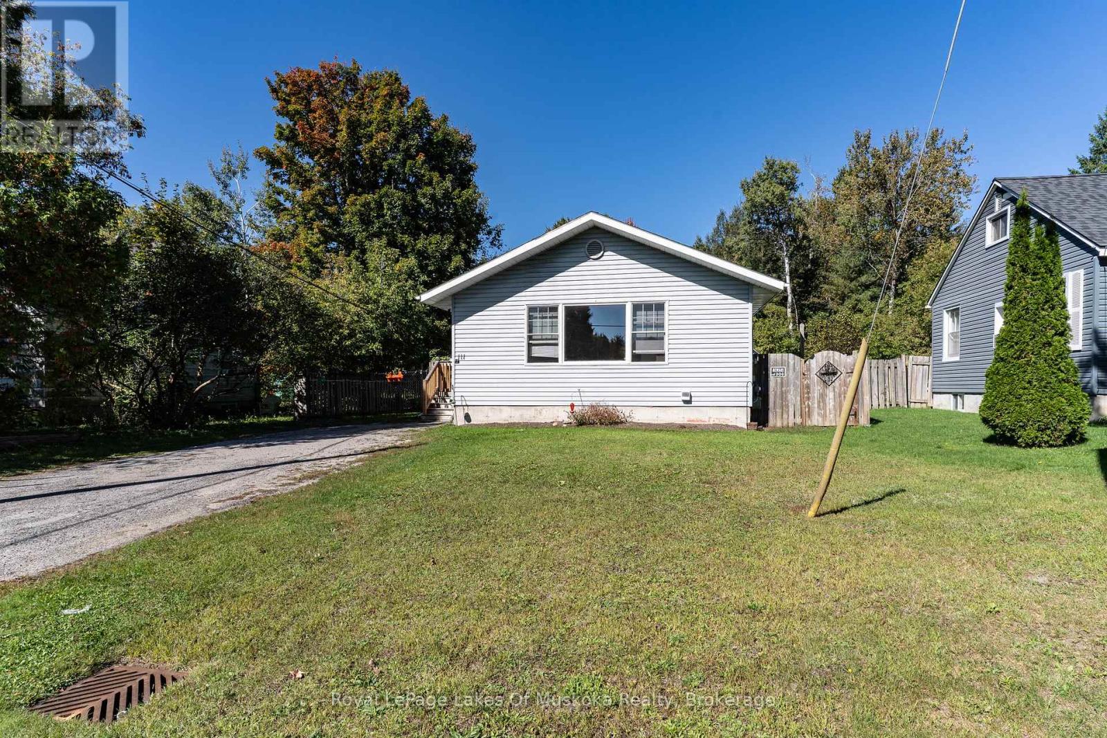 111 Alice Street, Bracebridge, Ontario  P1L 1J5 - Photo 19 - X12439300