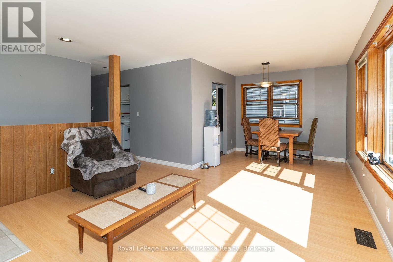 111 Alice Street, Bracebridge, Ontario  P1L 1J5 - Photo 4 - X12439300