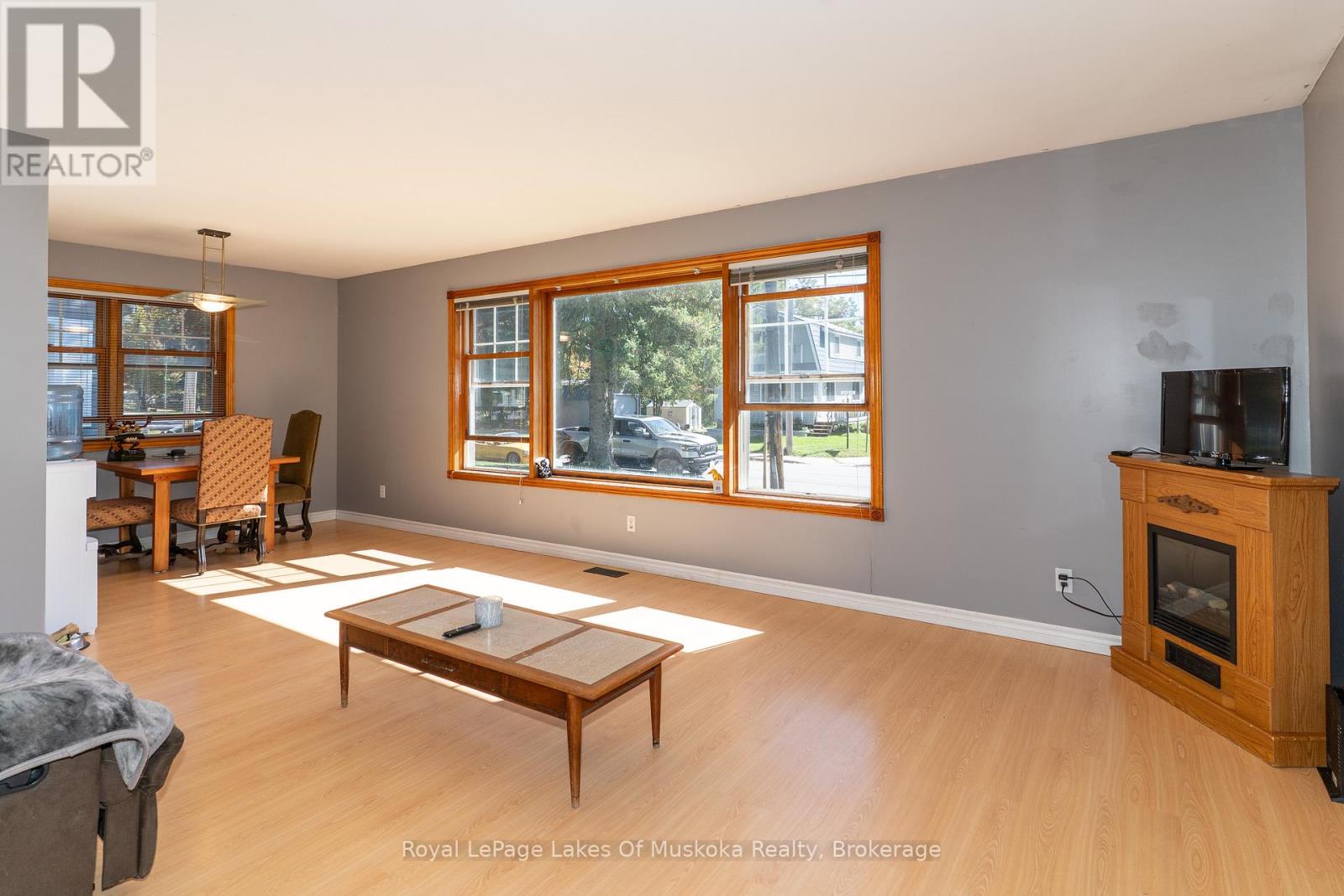 111 Alice Street, Bracebridge, Ontario  P1L 1J5 - Photo 5 - X12439300