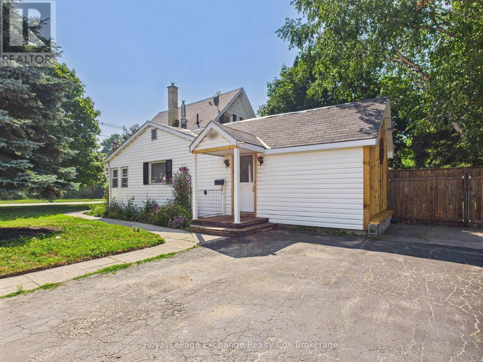 557 MARKET STREET, Saugeen Shores, Ontario