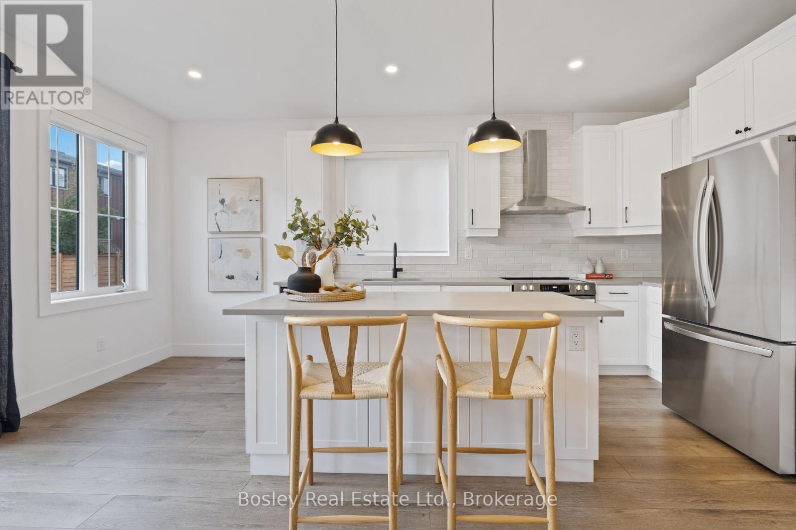 125 Courtland Street, Blue Mountains, Ontario  L9Y 0R4 - Photo 13 - X12439321
