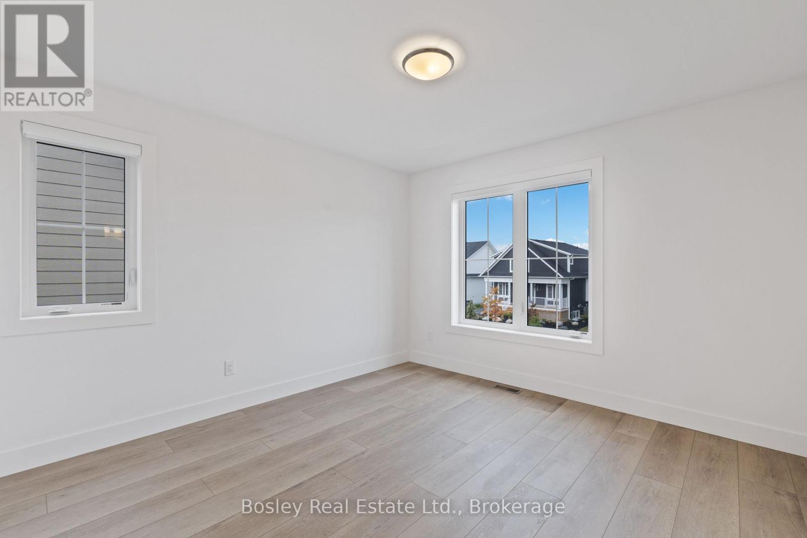 125 Courtland Street, Blue Mountains, Ontario  L9Y 0R4 - Photo 23 - X12439321