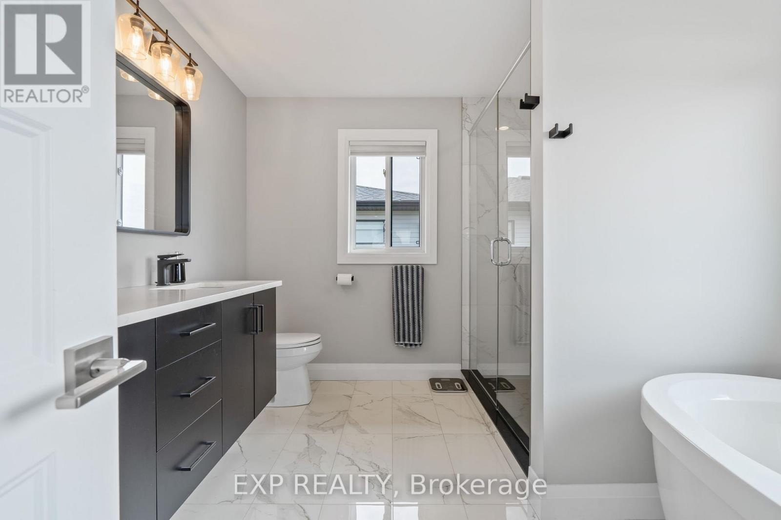 29 Locky Lane, Middlesex Centre, Ontario  N0L 1R0 - Photo 25 - X12439294