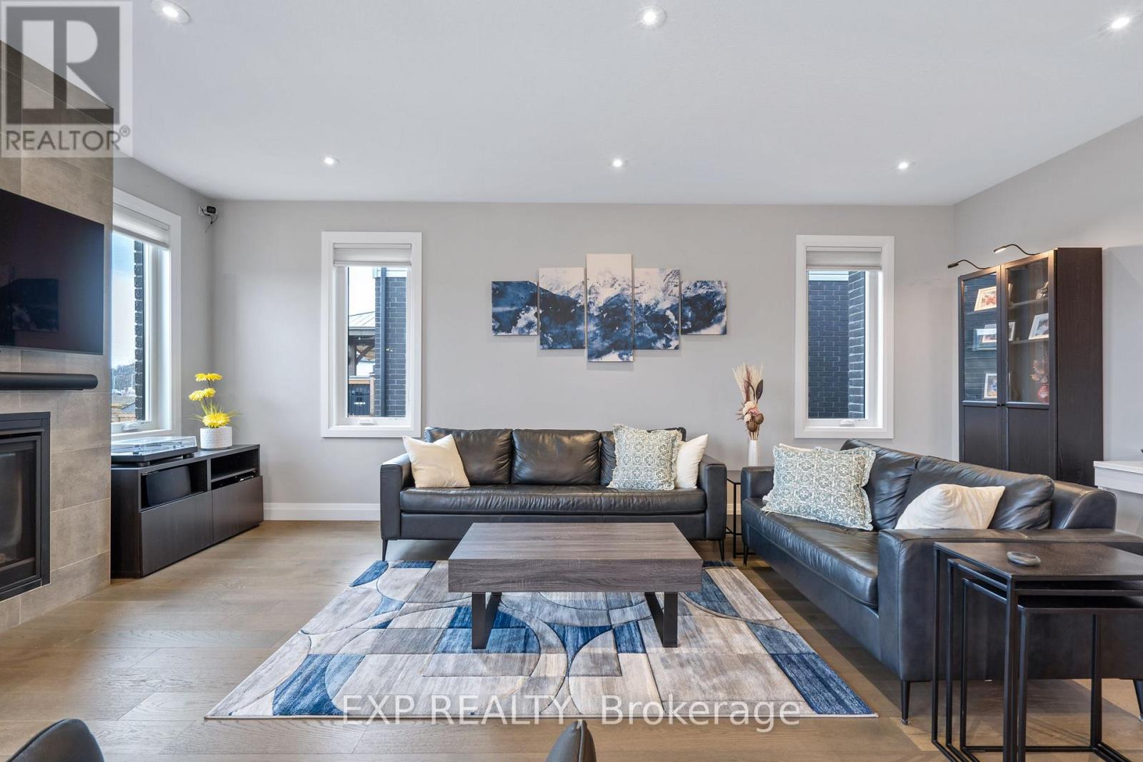 29 Locky Lane, Middlesex Centre, Ontario  N0L 1R0 - Photo 7 - X12439294