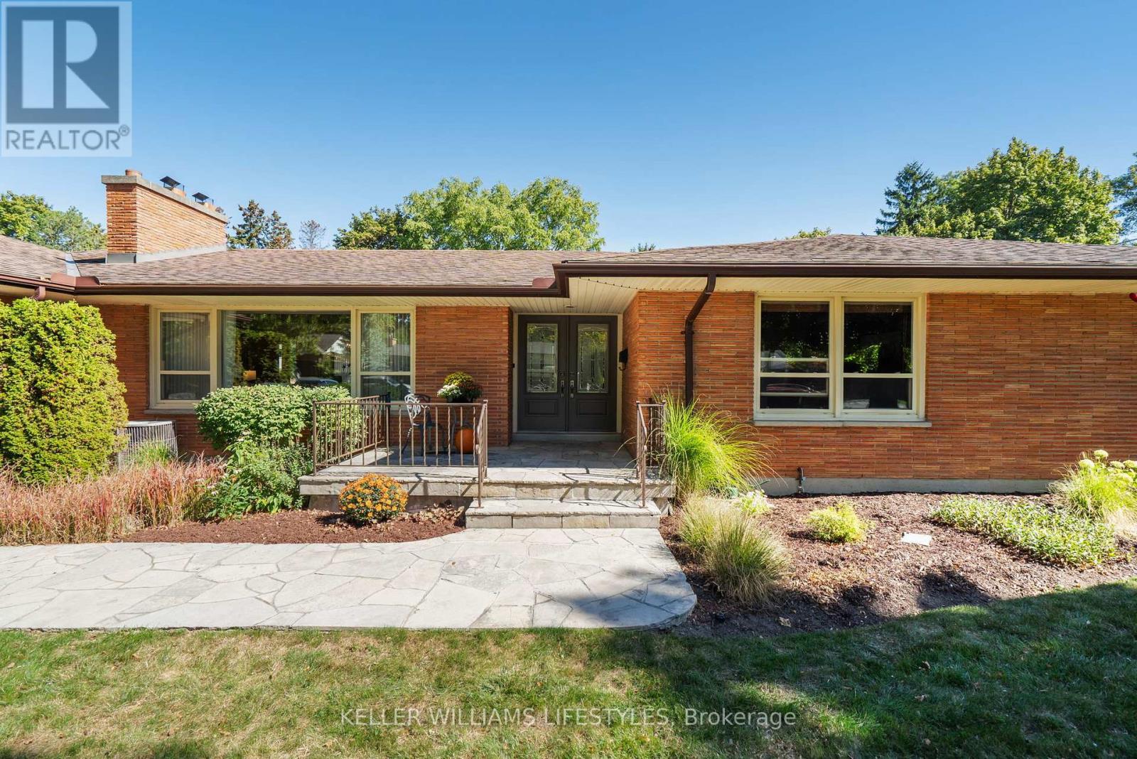 1618 Stoneybrook Crescent, London North, Ontario  N5X 1E2 - Photo 3 - X12439315