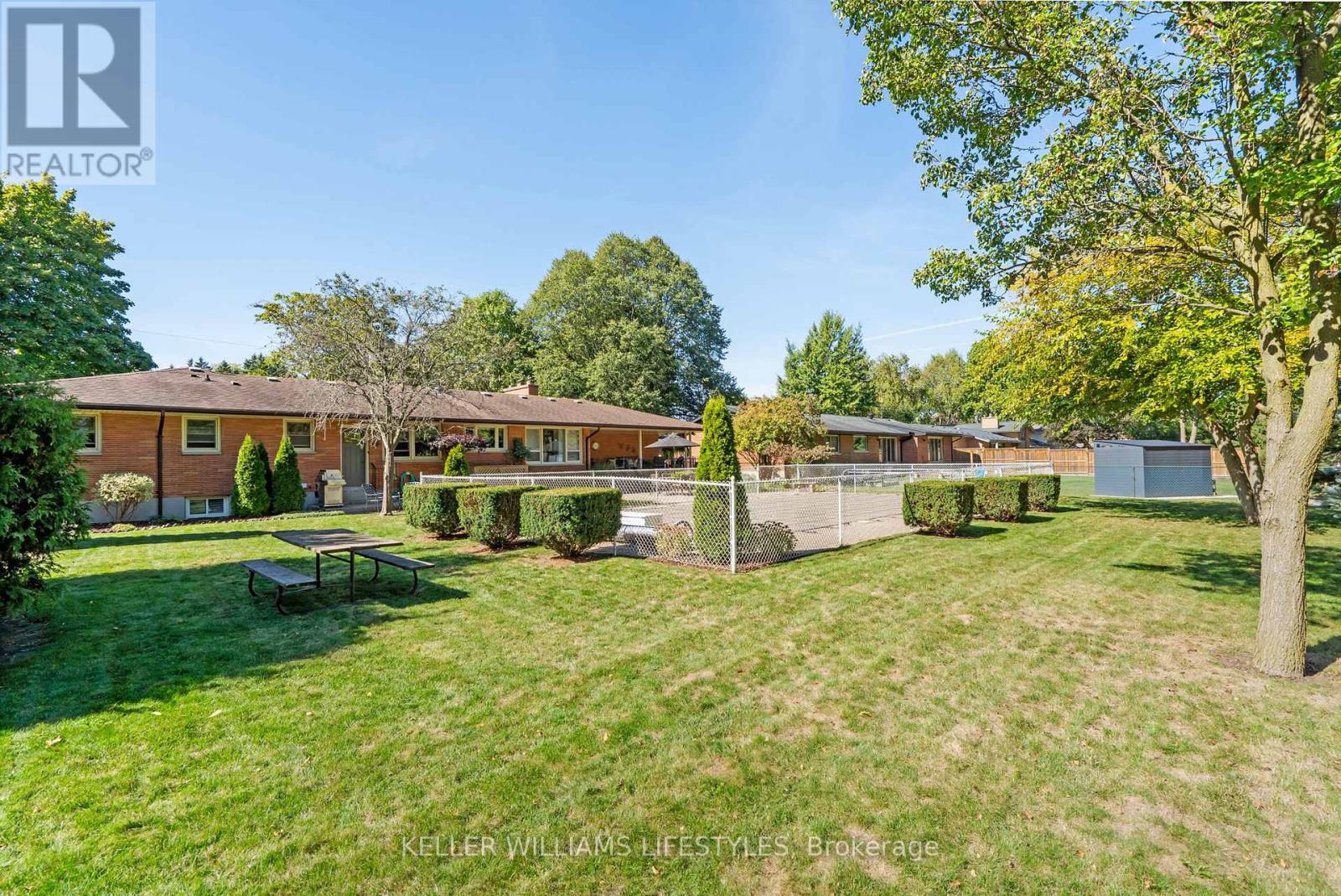 1618 Stoneybrook Crescent, London North, Ontario  N5X 1E2 - Photo 39 - X12439315