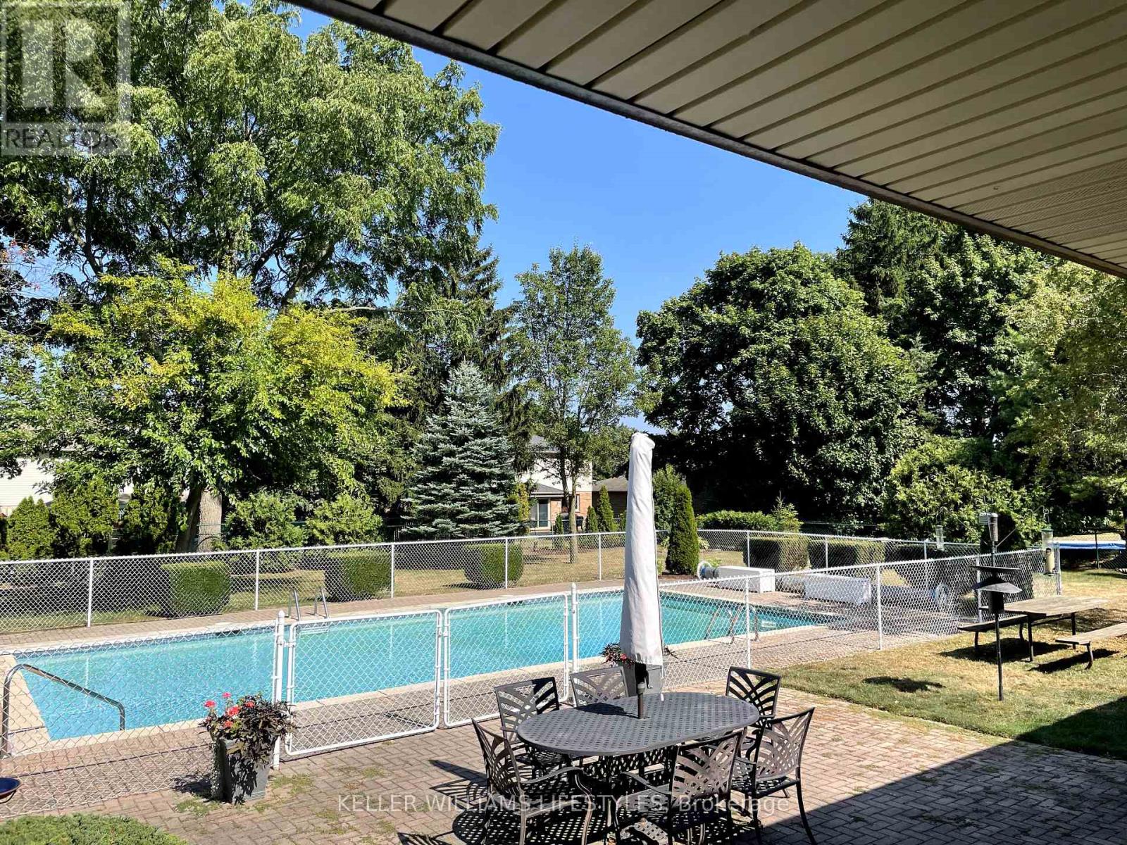 1618 Stoneybrook Crescent, London North, Ontario  N5X 1E2 - Photo 43 - X12439315