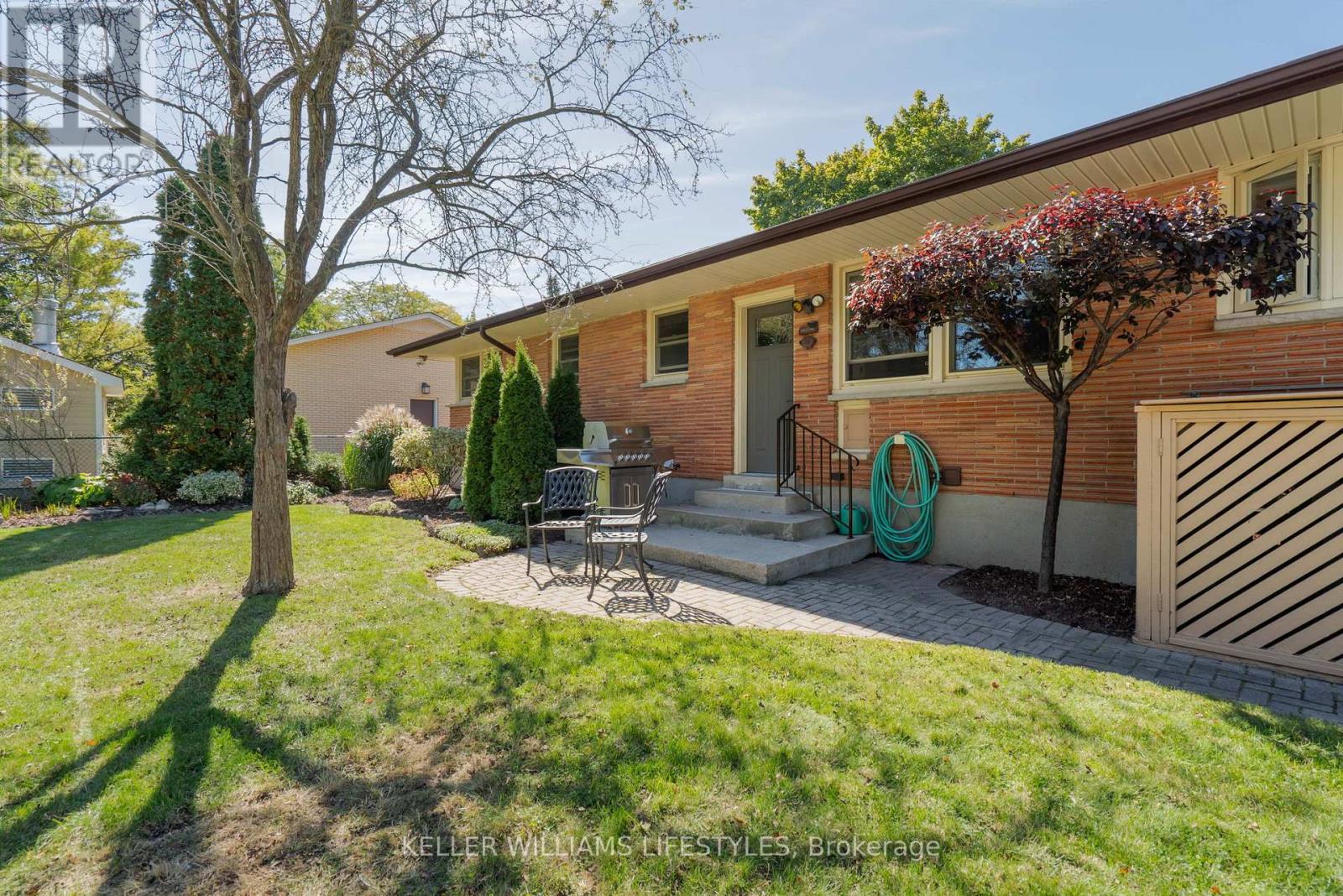 1618 Stoneybrook Crescent, London North, Ontario  N5X 1E2 - Photo 48 - X12439315
