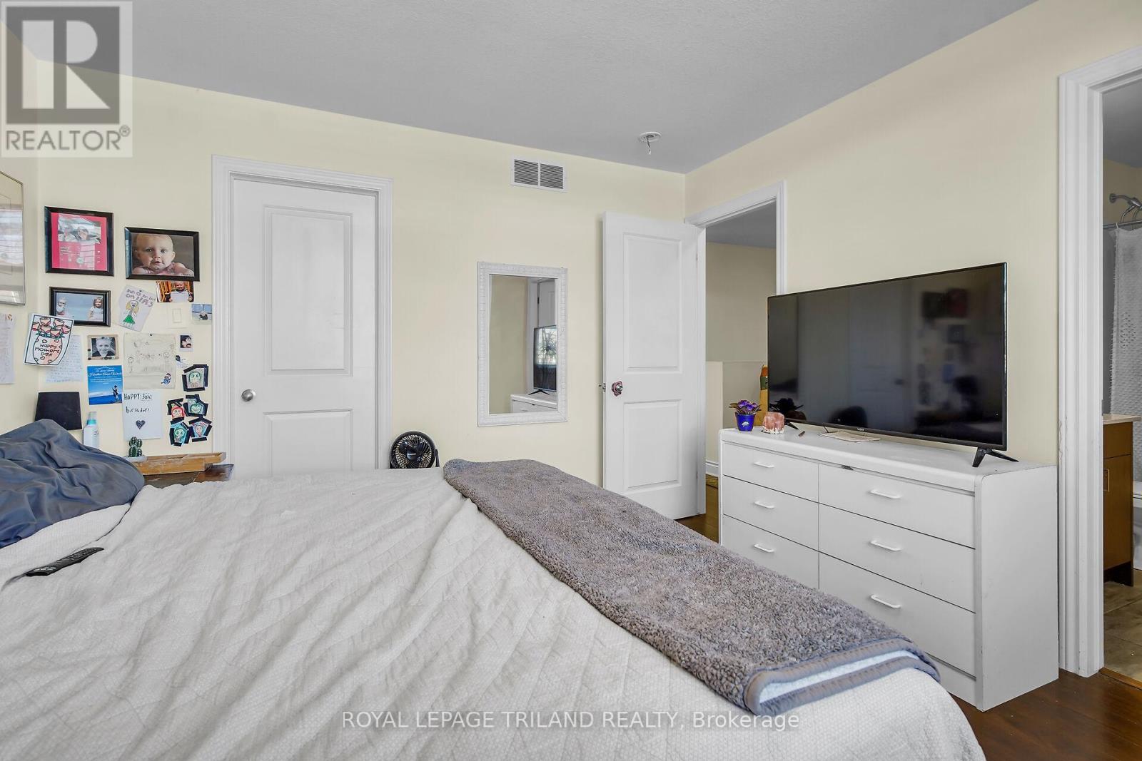 1310 Michael Circle, London East, Ontario  N5V 0B8 - Photo 13 - X12439329