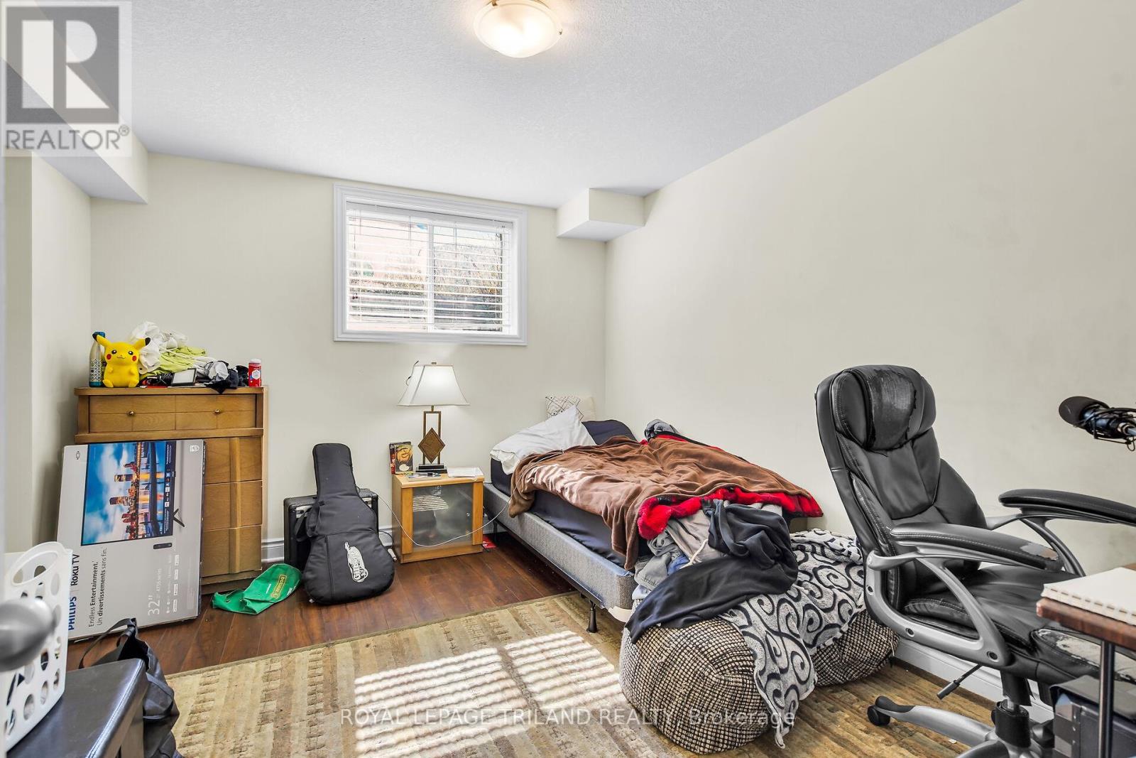 1310 Michael Circle, London East, Ontario  N5V 0B8 - Photo 17 - X12439329