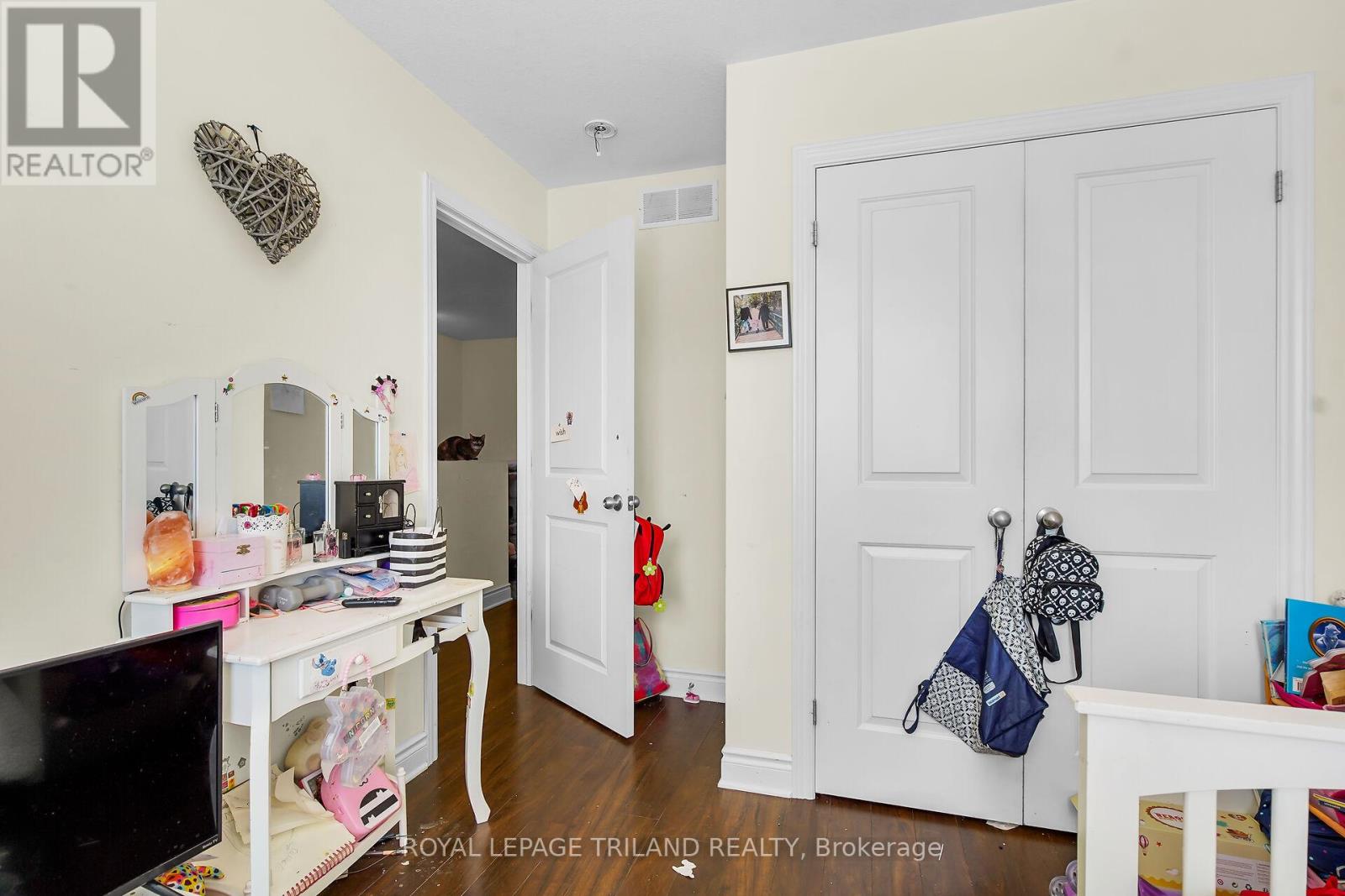 1310 Michael Circle, London East, Ontario  N5V 0B8 - Photo 19 - X12439329