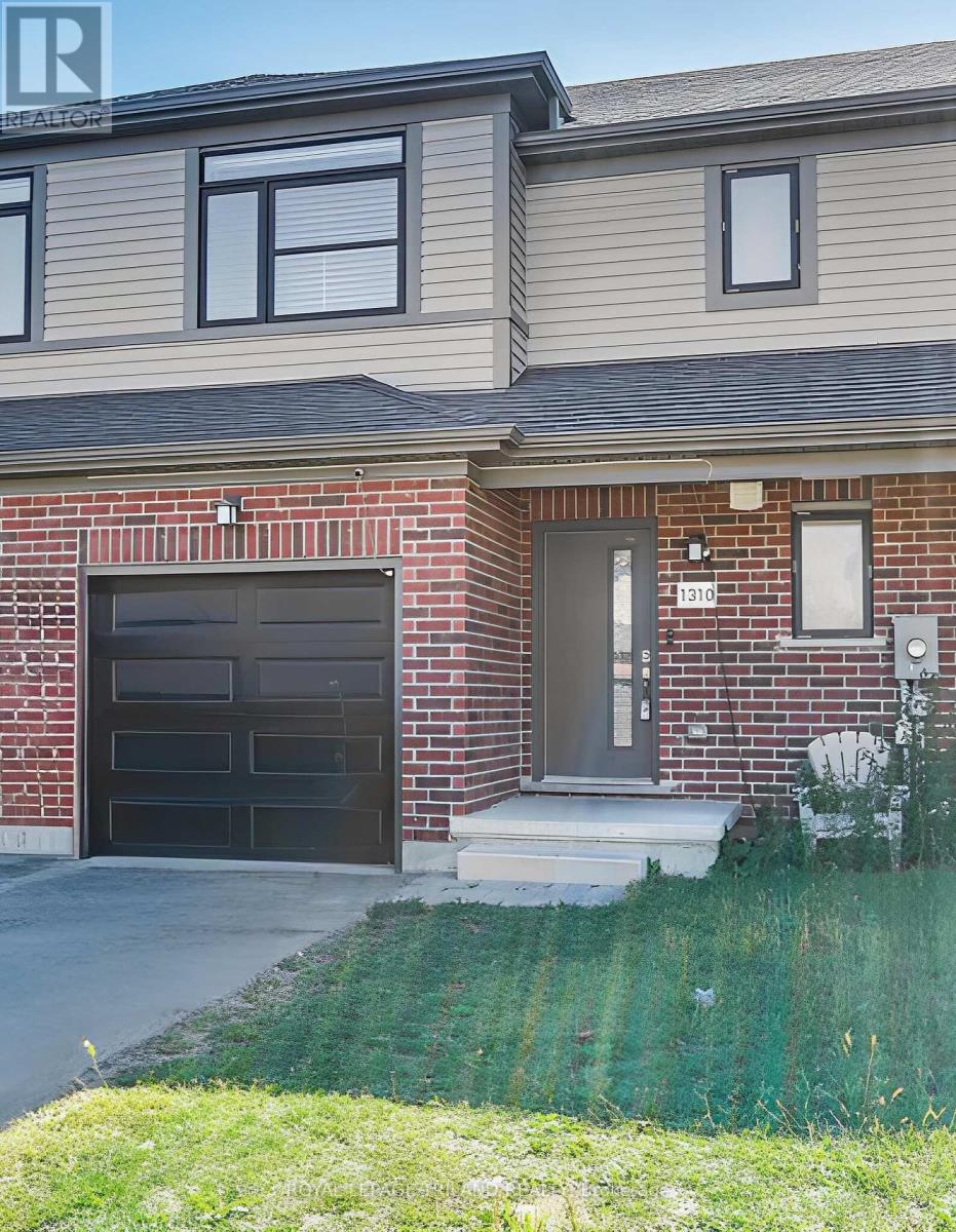 1310 Michael Circle, London East, Ontario  N5V 0B8 - Photo 2 - X12439329